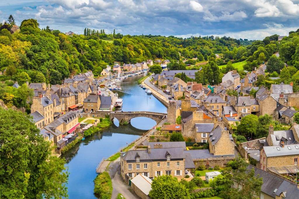 nice places to visit in brittany