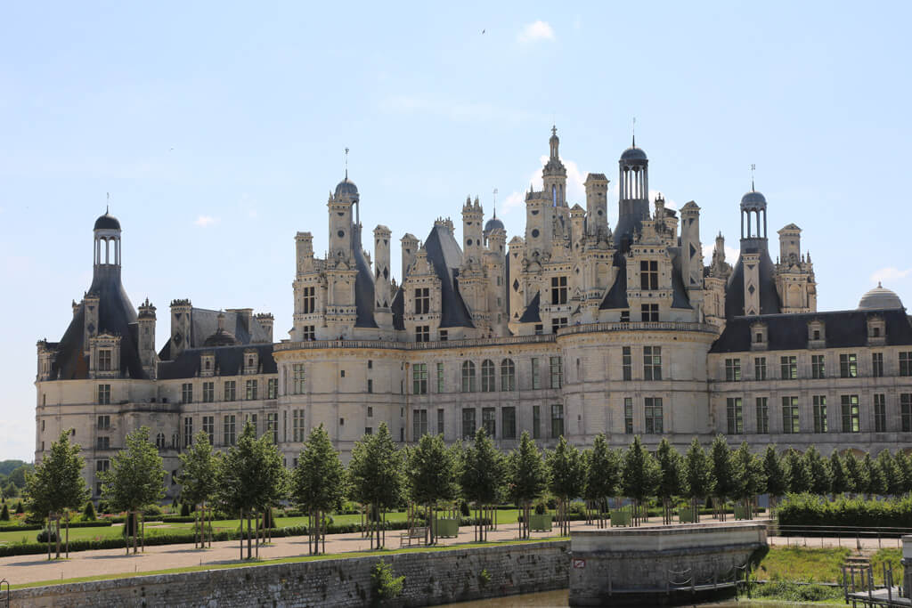 Chateau Chambord: a magnificent chateau in the Loire Valley