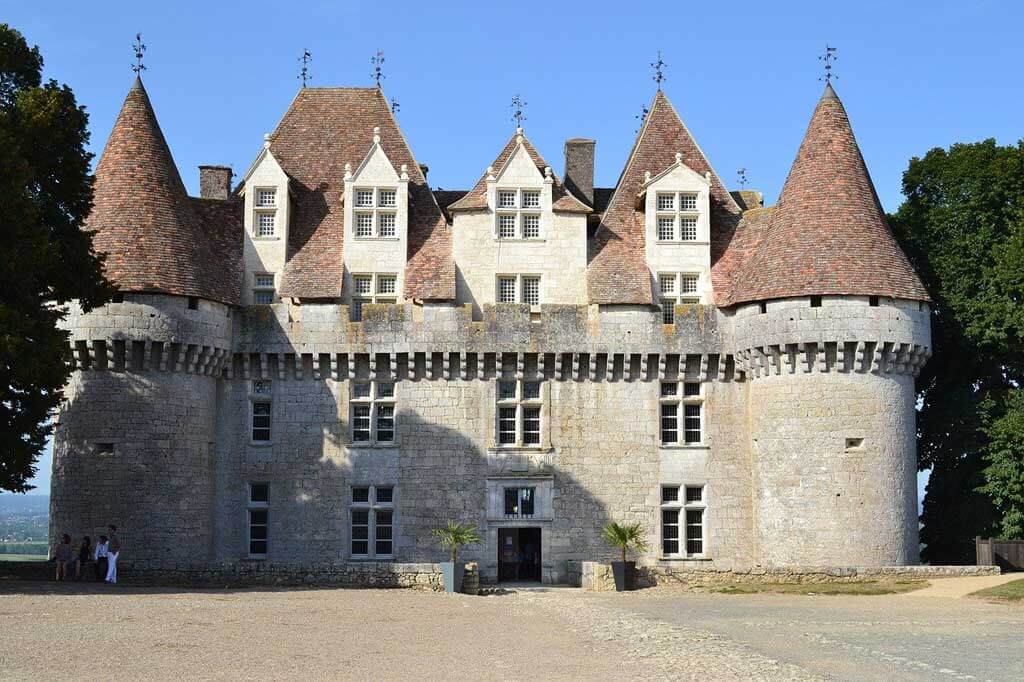 dordogne france castle