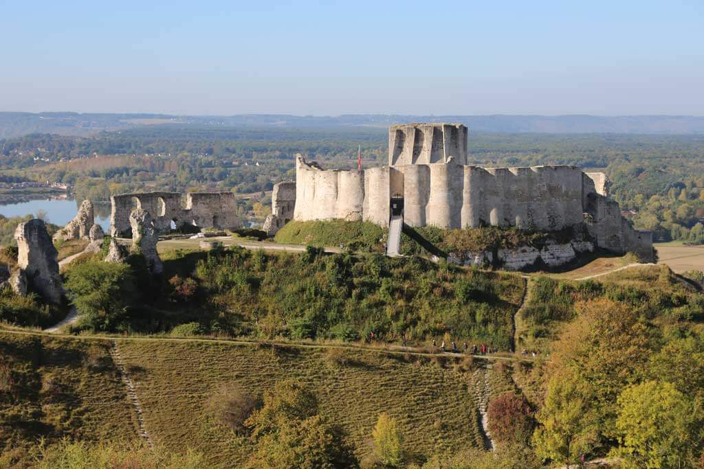 castles near tours france